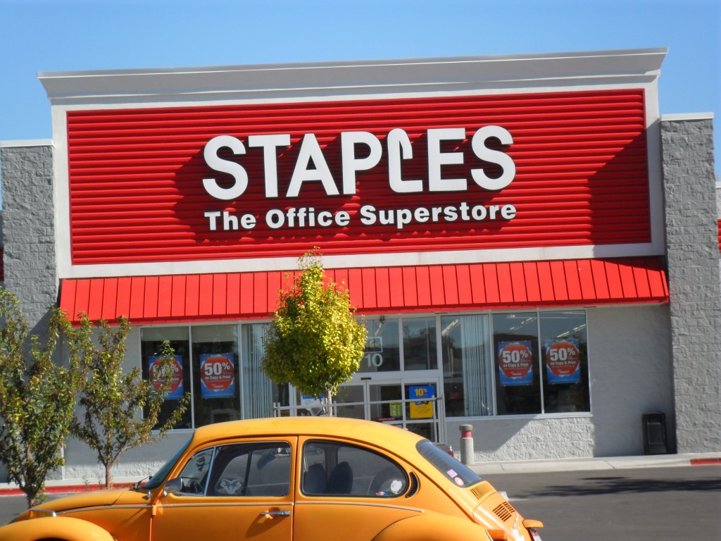 Staples to close 70 stores, lay off hundreds of employees - wide 10