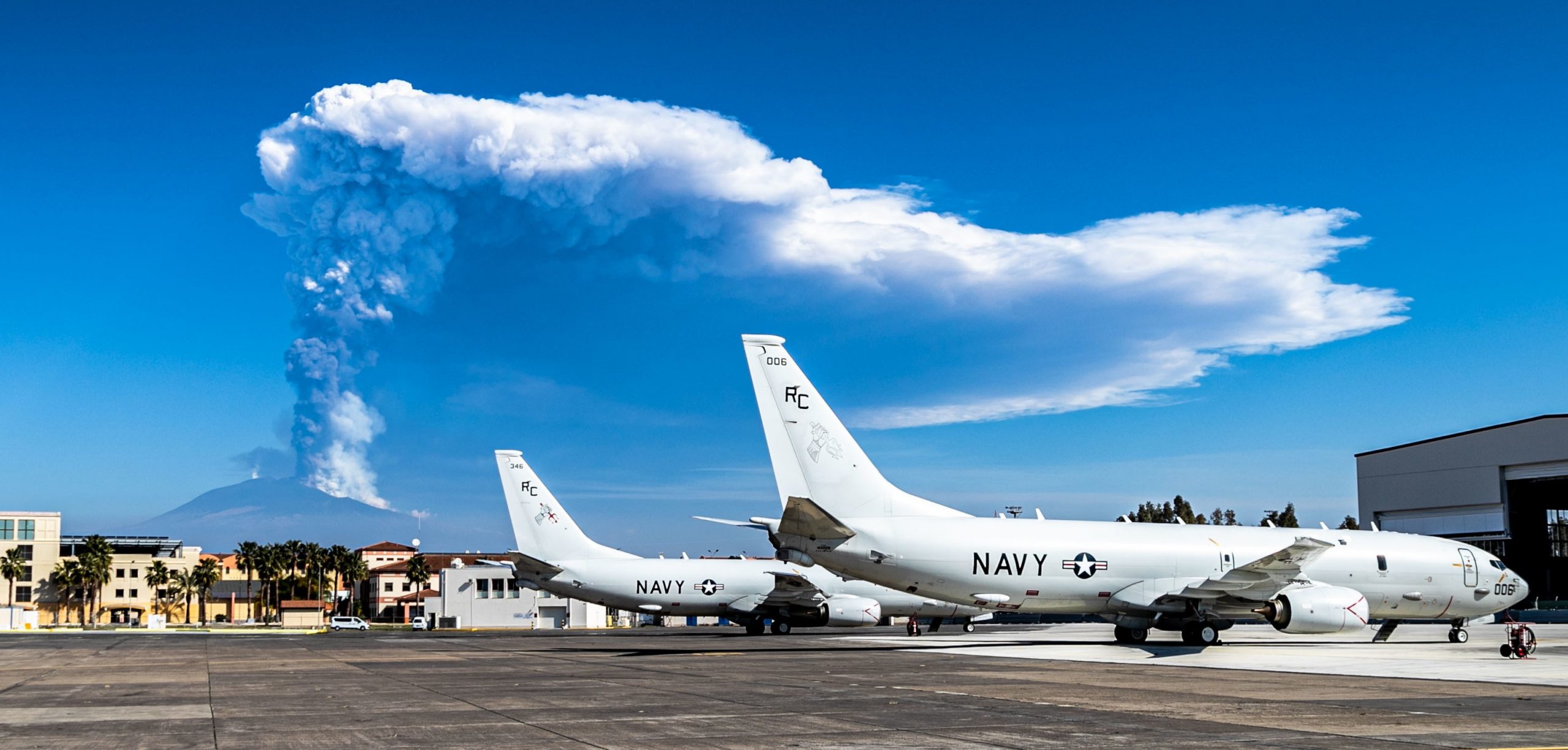U.S. Navy Air Base has front row seat to Mount Etna eruptions! Blind